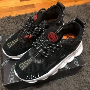 Versace chain reaction size 40 (size 10 US)